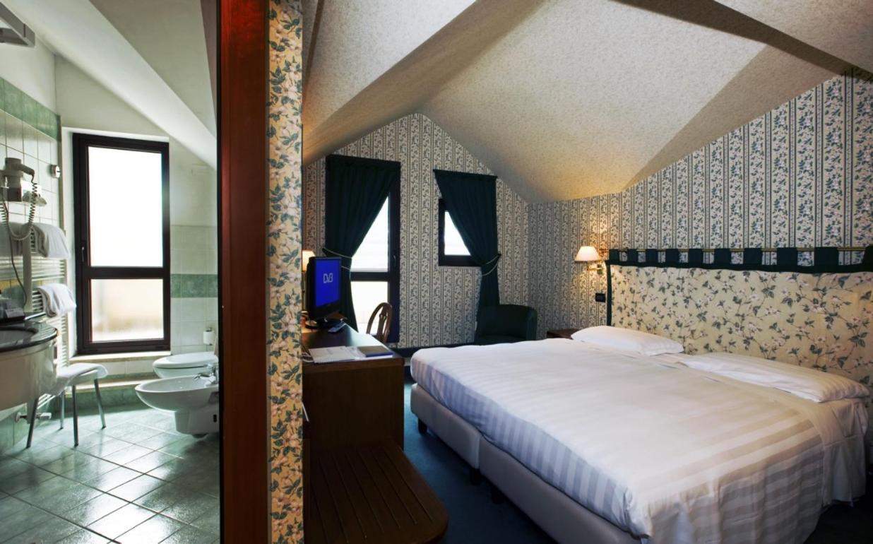 Rizzi Aquacharme Hotel & Spa Boario Terme Eksteriør bilde